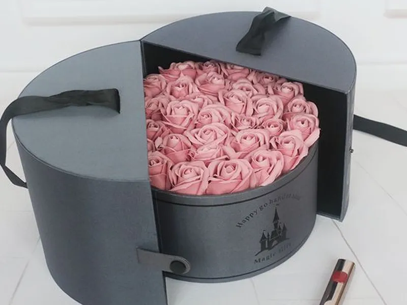 Heart Shaped Rose Flower Gift Boxes With Ribbon