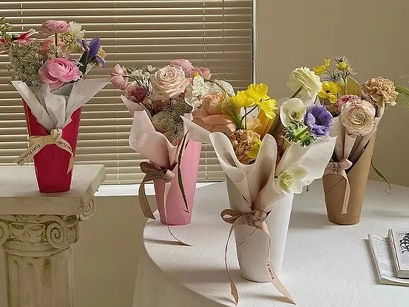 Paper Tube Floral Gift Box