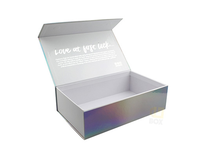 White Magnetic Closure Christmas Glitter Gift Box